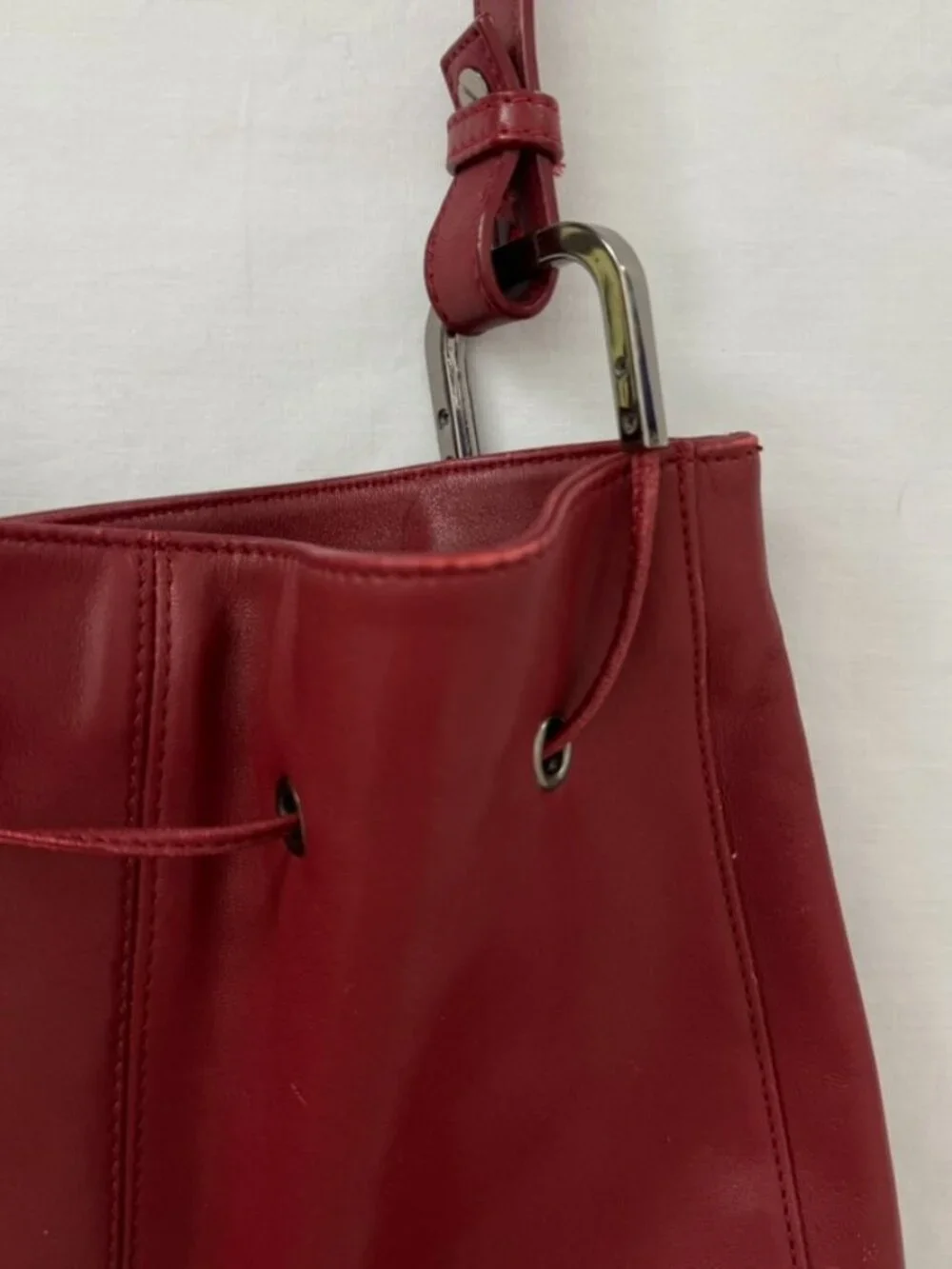 Worthington Red Leather Boho Bucket Drawstring Shoulder Bag Purse 100% Cowhide